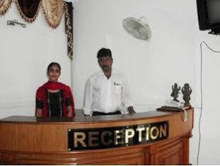 Hotel Neelkanth Lucknow Exterior photo